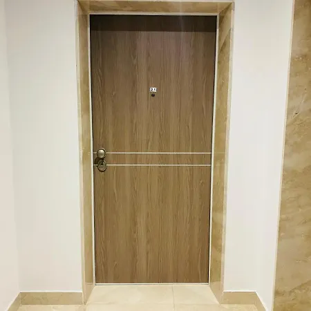 Διαμέρισμα Evadari Urbane, 2 En-suite Studios, Cazino, *