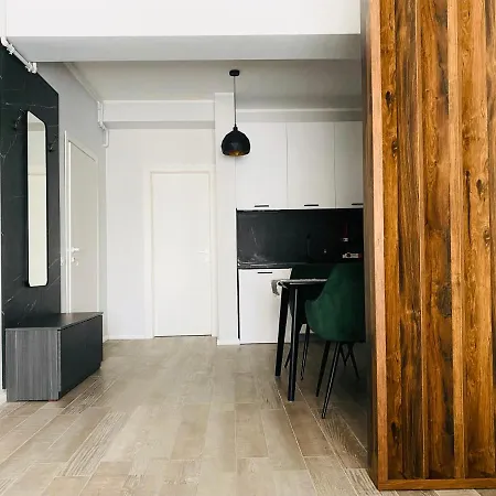 Evadari Urbane, 2 En-suite Studios, Cazino, Apartment